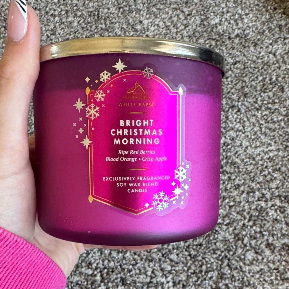 White Barn Bright Christmas Morning Candle